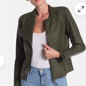 BLANK NYC | Vegan Leather Crop Moto Jacket | Size Small